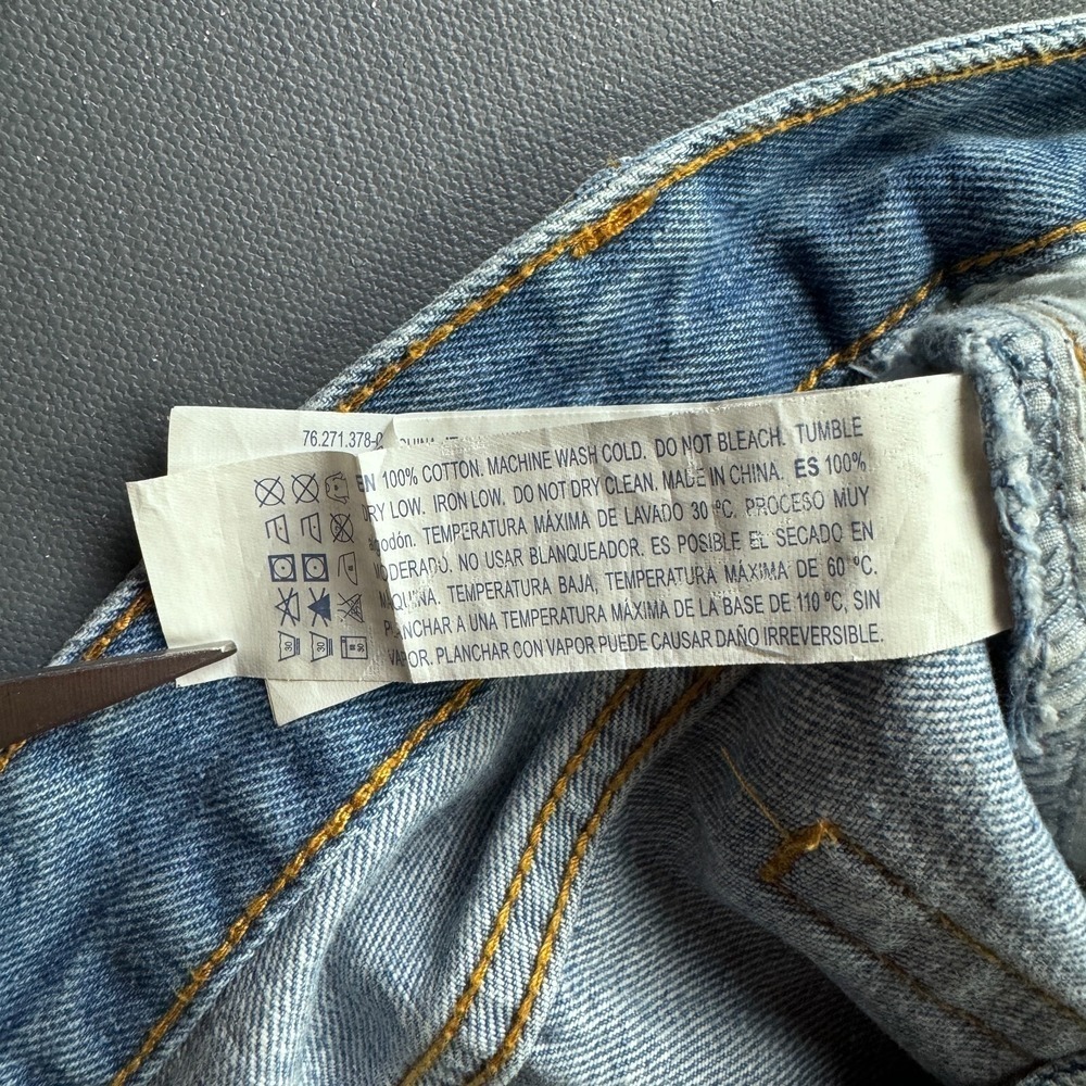 Forever 21 Denim Shorts Women's 30 Blue Distressed Frayed Cutoff Festival Y2K - Picture 4 of 6